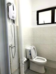 Ang Mo Kio Avenue 10 (D20), Retail #451118831